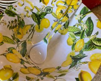 Lemon salad bowl