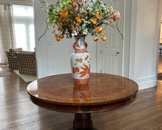 Round Clawfoot Table with pad