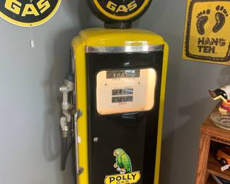 Polly gas yellow and black gas station