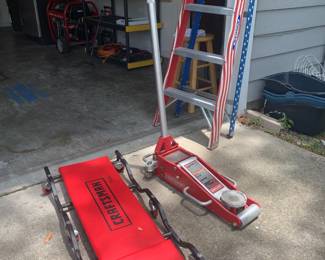 Craftsman creeper, Car jack