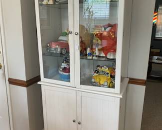 White cabinet