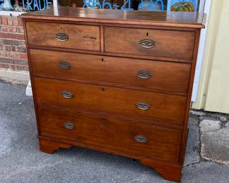 Antique Federal Chest of Drawers
