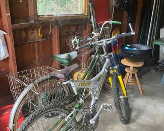 1 Gravity games AL2400 mountain bike and 1 Schwinn bike