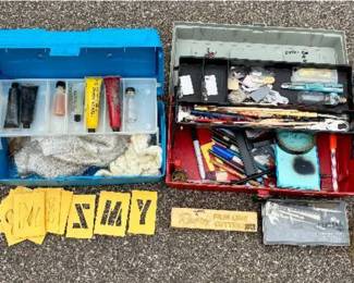 Thayer and Chandler Airbrush Set with additional Air Brushes and Nozzles/Needles