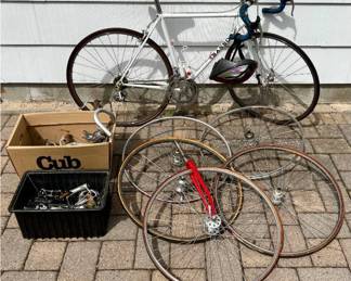 Basso Road Bike with Five Spare Rims & Misc Bike Parts