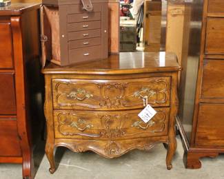 Henredon chest