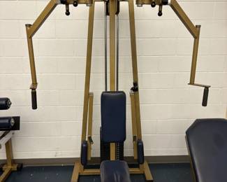 Pec Deck Machine