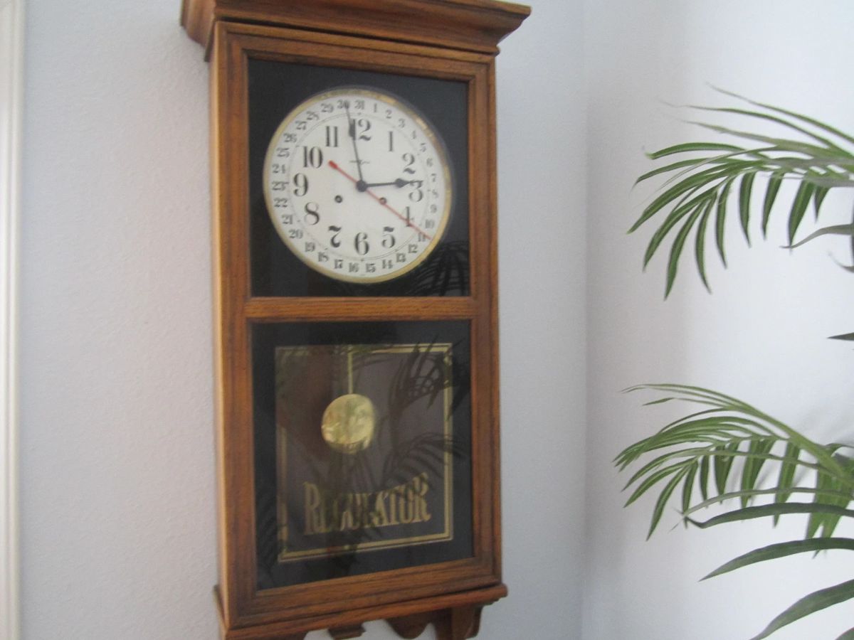 Regulator clock