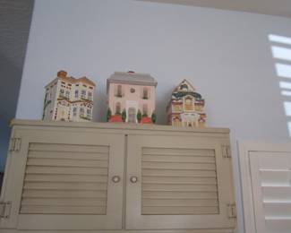 Ceramic cookie jars