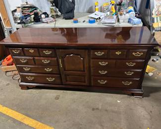 Thomasville Dresser