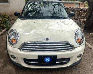 2013 Mini Hardtop Cooper - Hatchback 2 Door, 1.6L I4 F DOHC 16V Gasoline Front Wheel Drive - 65,000 miles