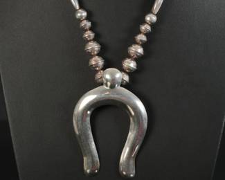 Navajo Sterling Silver Horseshoe Pendant & Necklace Mellon Bench Beads Native American Jewelry
