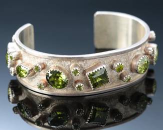 Rocki Gorman Tufa Cast Peridot Cuff Bracelet SZ: 6.5 SAnta FE SOuthwest Jewelry