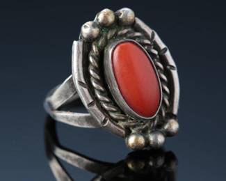 Vintage Navajo Silver & Coral Ring SZ: 5.75 Native American Jewelry