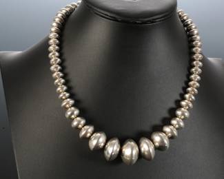 Native American Graduated Silver Bead Necklace Navajo Peals