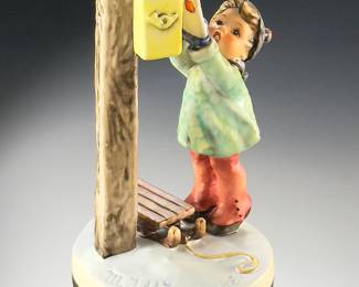 Goebel Hummel #340 A Letter To Santa Claus Porcelain Figurine