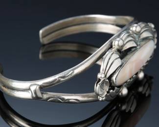 Navajo Silver & Mother of Pearl Cuff Bracelet SZ: 6 Native American Jewelry