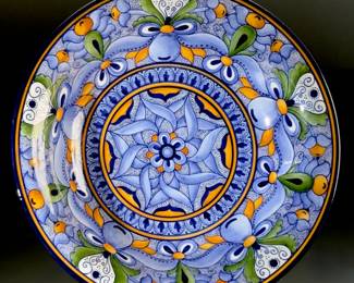 Mila Donati Hand Painted Faenza Majolica
Italian Ceramic Pedestal Dish