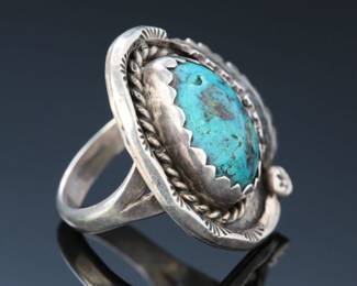 Vintage Navajo Silver & Turquoise Ring SZ: 7.25 Native American Jewelry
