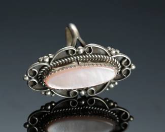 Vintage Navajo Silver & Pink Shell Ring Native American Jewelry