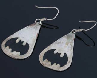 Mexico Alpaca SIlver & Onyx Batman Drop Earrings