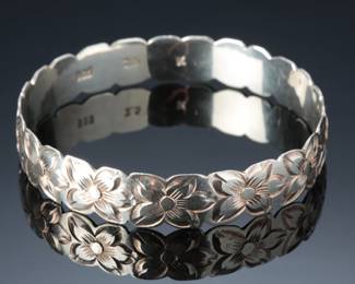 Sterling Silver Etched Floral Band Bangle Bracelet SZ: 7.5 Signed