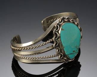Vintage Navajo Sterling Silver & Turquoise Cuff Bracelet SZ: 7 Native American Jewelry