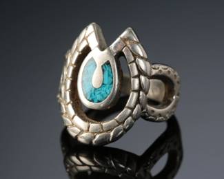 Vintage Native American Turquoise Chip Inlay Horseshoe Ring
