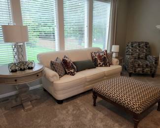 Pristine Flexsteel sofa