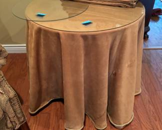 Decorator table