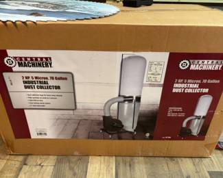 Industrial dust collector