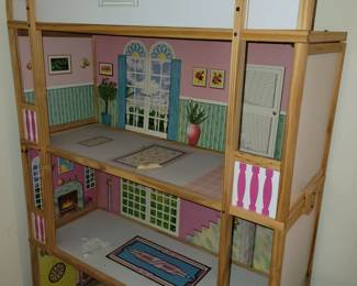 Barbie doll house