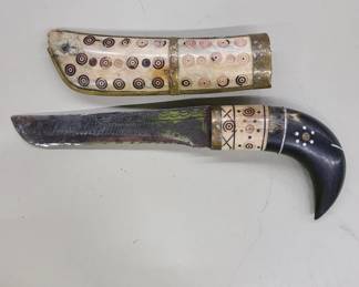 Vintage inuit knife with sheath