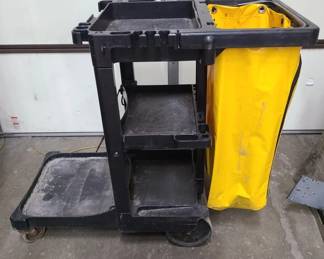 Rubbermaid janitors cart