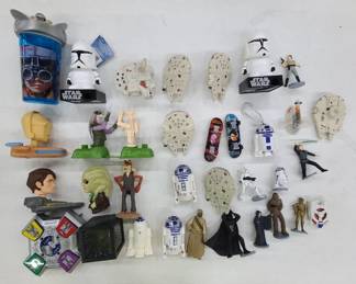 Assorted small Star wars toys