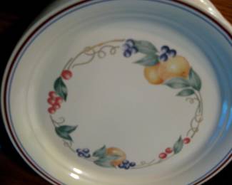 Corelle Dishes Set