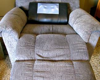 Set of Matching Push Button Power Recliners