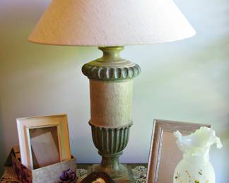 Vintage Acanthus Motif Stiffel Pair of Lamps