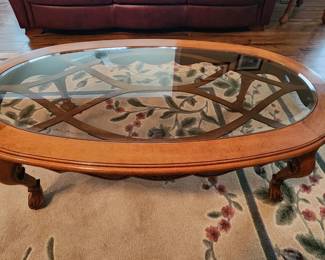 Oval coffee table with 2 matching end tables