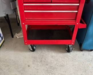Tool cabinet