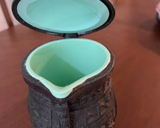 Metal pitcher interior