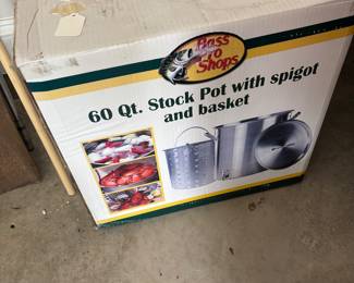 Bass Pro stock pot