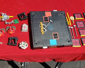 Vintage first gen Battlebots game, complete minus box.
