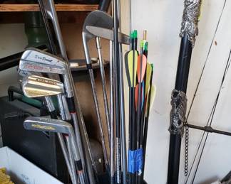 Golf Clubs, Arrows