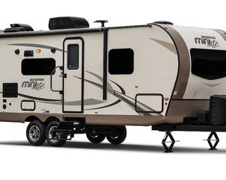 Immaculate 2018 Rockwood 2504s Travel Trailer.