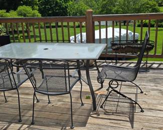 Nice deck furniture.