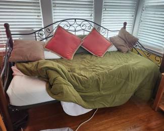 Day bed
