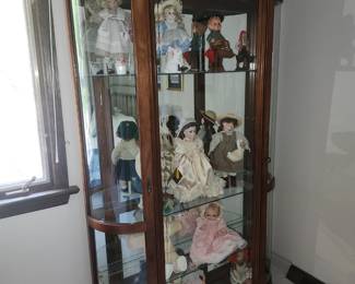 Lighted curio cabinet