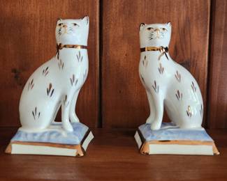 Staffordshire cats