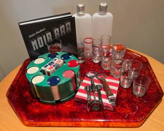 Vintage Rotating Poker Chip Set Variety Of Barware